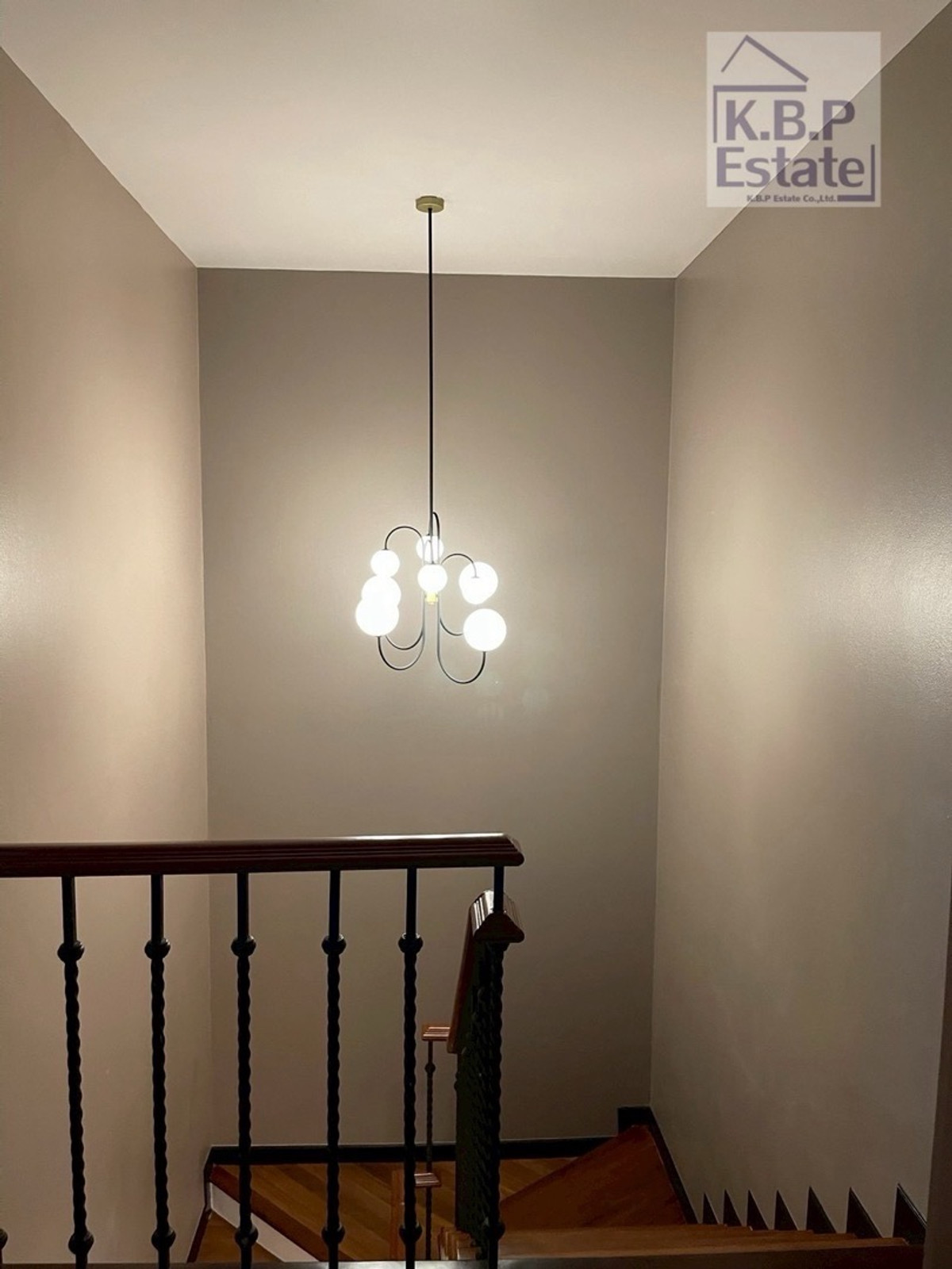 ทาวน์โฮมสุขุมวิท อโศก ทองหล่อ : ขาย / ให้เช่า บ้านกลางกรุง ทองหล่อ – บ้านทำใหม่ ใจกลางทองหล่อ ตกแต่งอย่างดีมากที่สุด ((พร้อมเข้าอยู่))