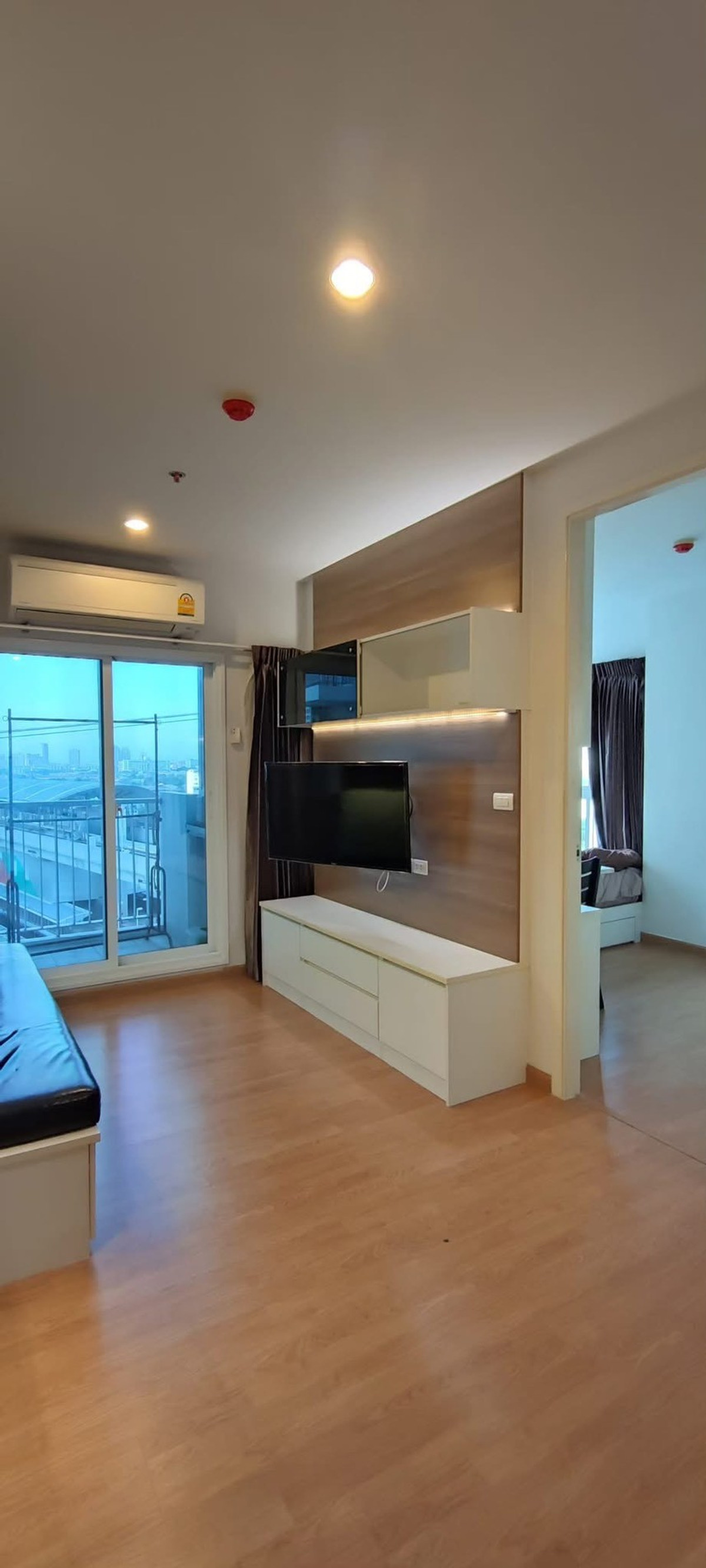 ให้เช่าคอนโดบางซื่อ วงศ์สว่าง เตาปูน : ✨Parkland  รัชดา-วงศ์สว่าง  MRT วงศ์สว่าง 💟  ห้องมุมห้องใหญ่พร้อมลากกระเป๋าเข้าอยู่🔥🔥