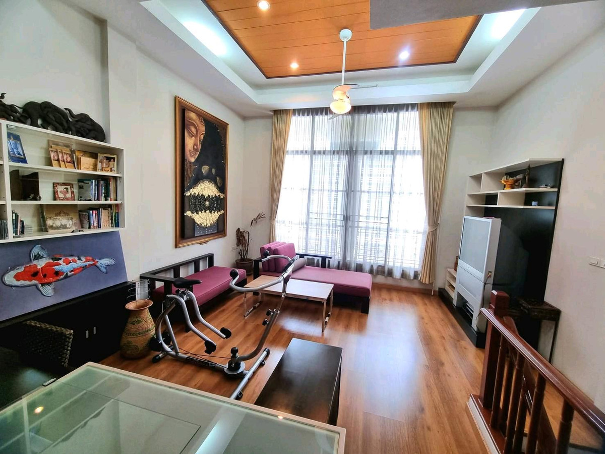 For SaleTownhomeChokchai 4, Ladprao 71, Ladprao 48, : Townhome for sale, 3 floors, area 22 sq m, 3 bedrooms, 4 bathrooms.