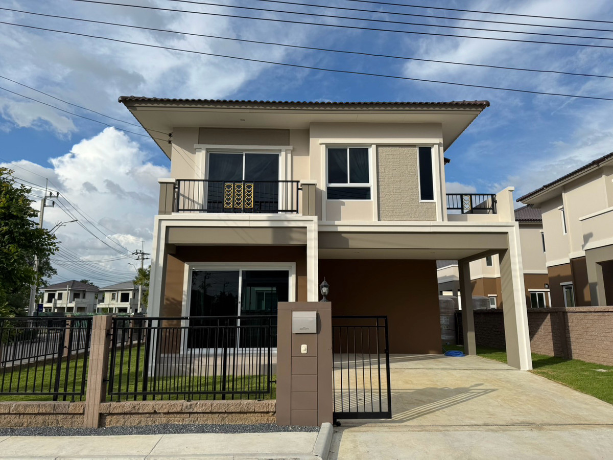 For RentHouseSamut Prakan,Samrong : New detached house for rent Passorn Village Bangna–Theparak Built-in decoration, near Big C Bang Phli and Mega Bangna.