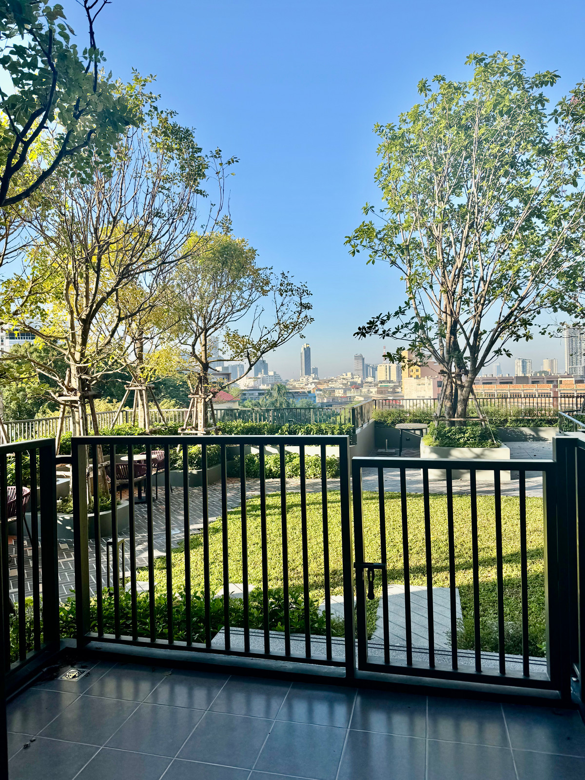 ให้เช่าคอนโดวงเวียนใหญ่ เจริญนคร : 🔥ให้เช่าด่วน🔥โฟล บาย แสนสิริ ห้องกว้าง 2ห้องนอน เฟอร์นิเจอร์ครบพร้อมเข้าอยู่ทันที ใกล้ ICON SIAM 350 เมตร