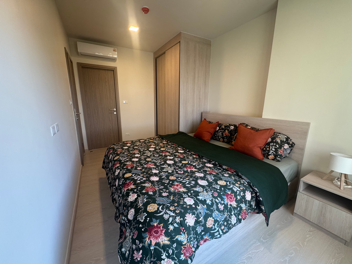 For RentCondoWongwianyai, Charoennakor : 🔥For Rent Now🔥 Flow by Sansiri, Spacious 2-Bedroom Condo, Fully Furnished, Ready to Move In.