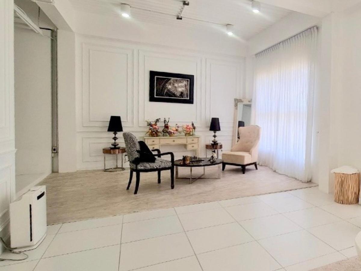 ขายทาวน์โฮมนวมินทร์ รามอินทรา : ขายบ้าน  เดอะ ฮาร์โมนี รามอินทรา 62 หน้ากว้าง MRT-วงแหวนตะวันออก รามอินทรา เขต คันนายาว กรุงเทพ CX-139692