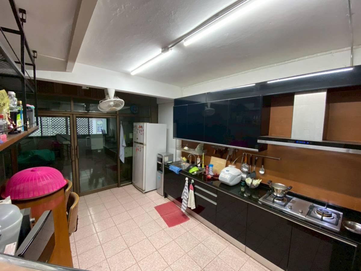 ขายอาคารพาณิชย์ราชเทวี พญาไท : ขายอาคารพาณิชย์ 5 ชั้น ข้างโรงแรมอินทรา ประตูน้ำ ย่านการค้า