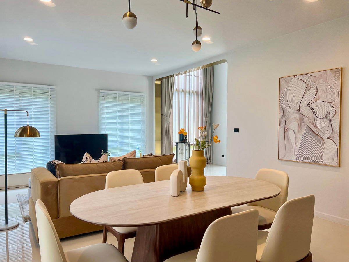 ให้เช่าบ้านพัฒนาการ ศรีนครินทร์ : ให้เช่าบ้านเดี่ยว Burasiri Krungthep Kreetha | หลังริม พื้นที่สวนใหญ่ | ตกแต่งครบ พร้อมเข้าอยู่ | Pet Friendly