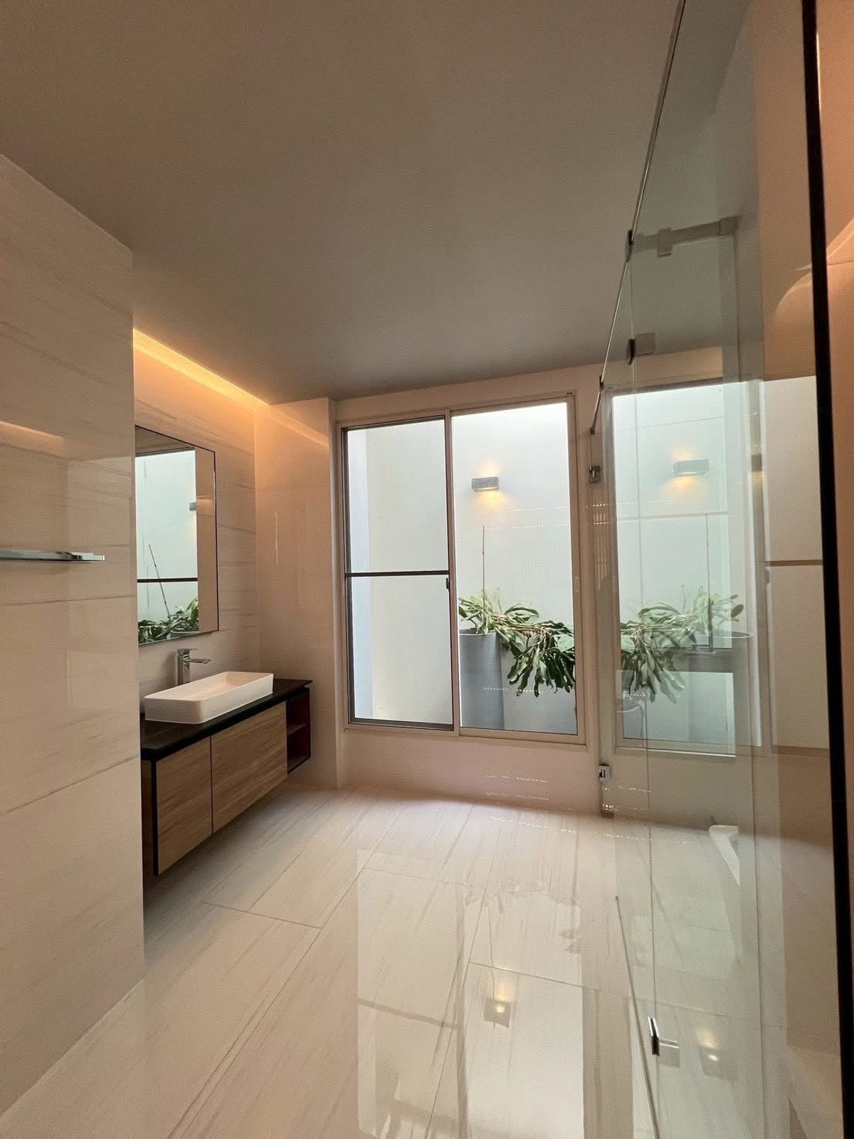 บ้านเลียบทางด่วนรามอินทรา : 📌 ปล่อยเช่า/ขาย VIVE เอกมัย-รามอินทรา บ้านเดี่ยวหรู 3 ชั้น