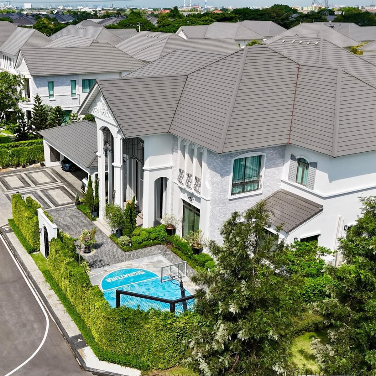 For RentHouseLadkrabang, Suwannaphum Airport : Luxury house for rent in Krungthep Kreetha area, Perfect Masterpiece Krungthep Kreetha - 5 bedrooms, fully furnished, near department stores. Ready to move in