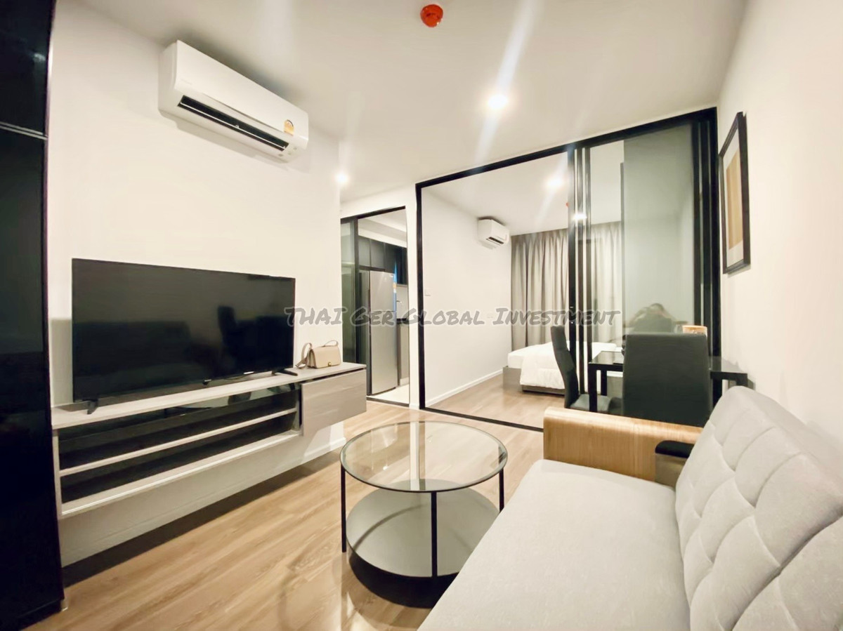 คอนโดรัชดา ห้วยขวาง : VISIT NOW! Best Price and Rare Unit! Hot Rent 14.5K THB Fully Furnished 1 Bedroom with Monthly Wi-Fi Included!