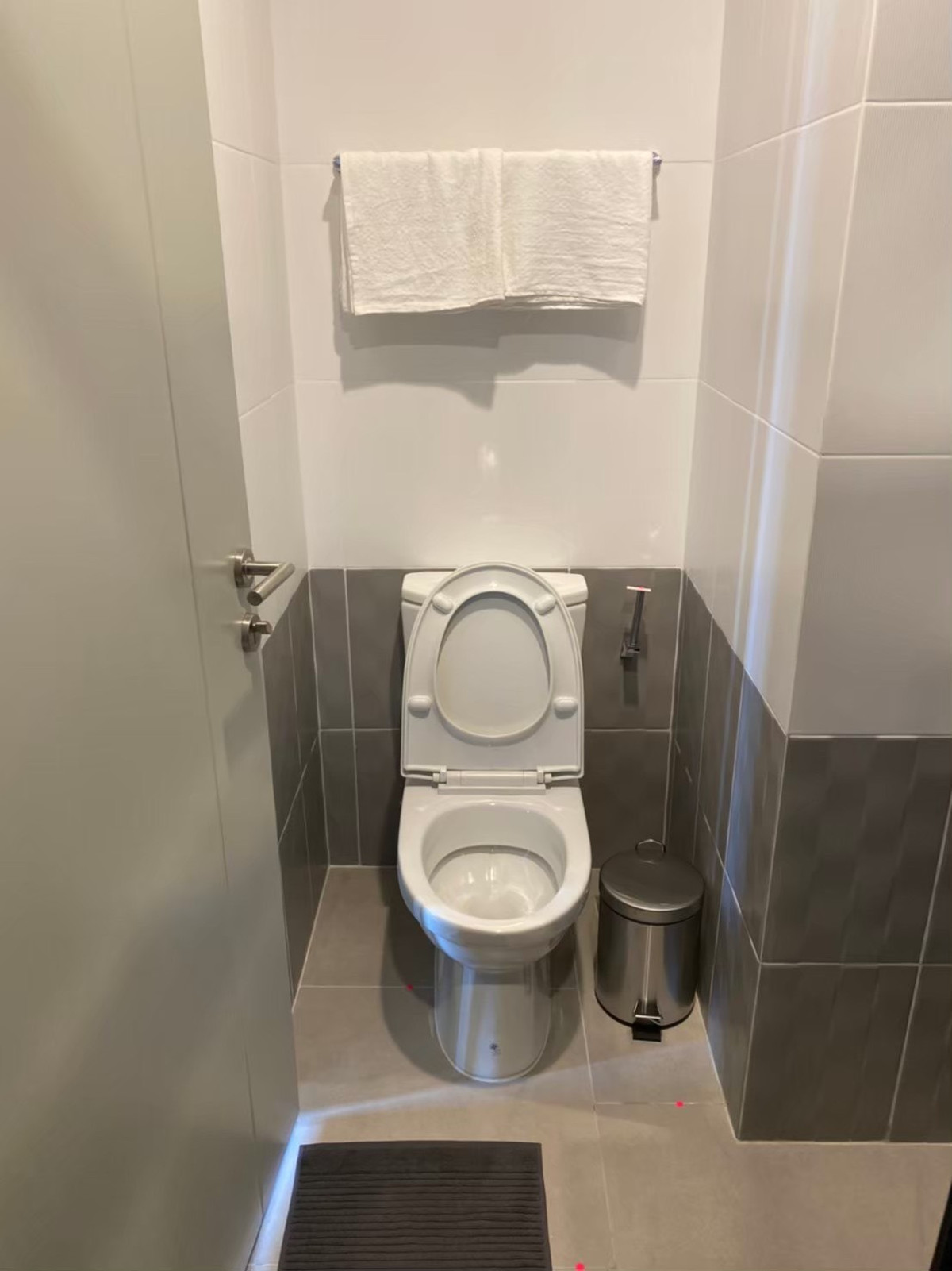 ให้เช่าคอนโดสุขุมวิท อโศก ทองหล่อ : ให้เช่า XT Ekkamai ราคา 23,000 บาท [MKr251213]