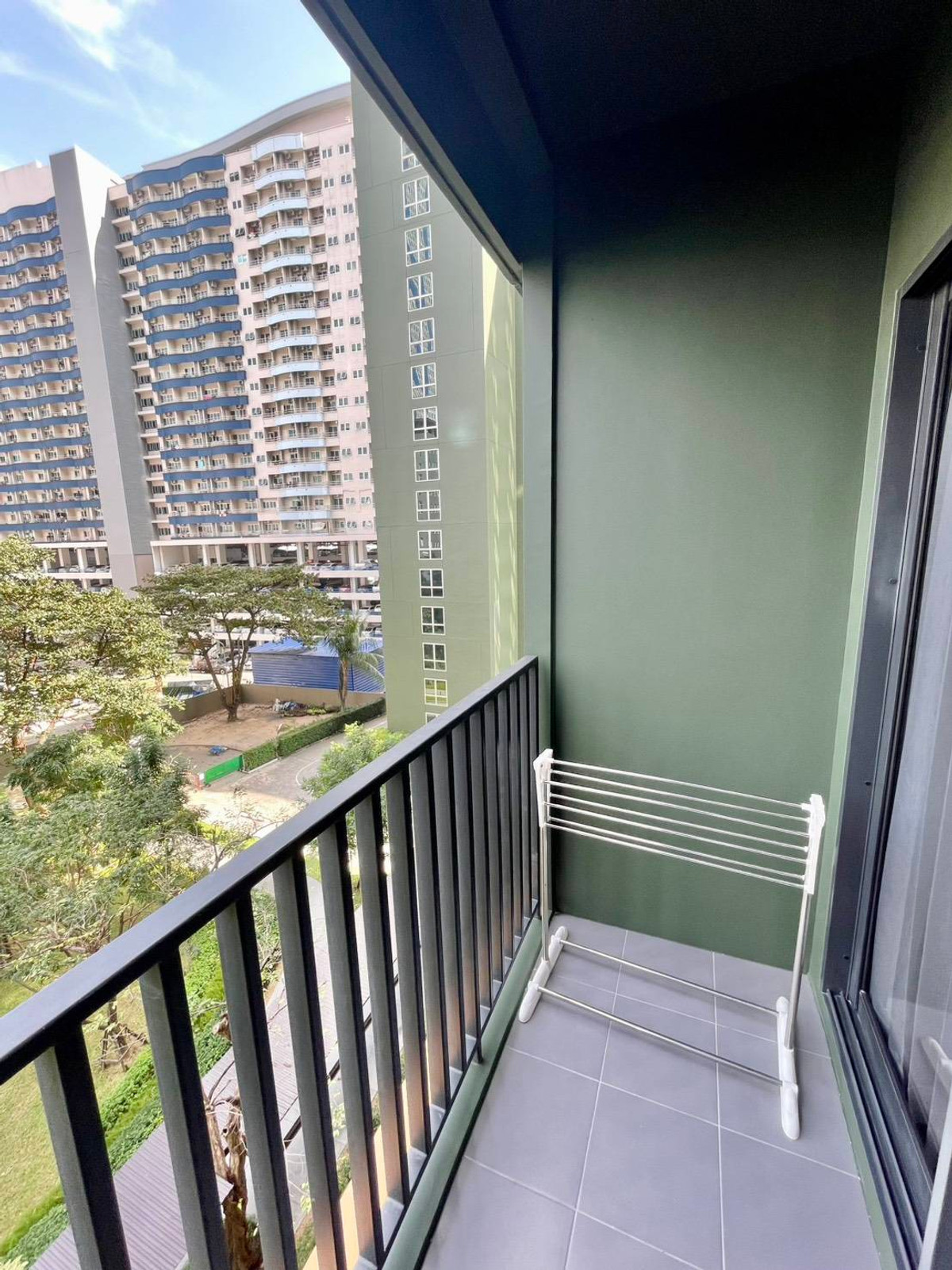 For RentCondoLadprao, Central Ladprao : For rent: The Line Vibe (by Sansiri), opposite Central Ladprao. Ready to move in