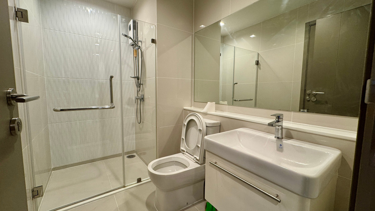 For RentCondoRama9, Petchburi, RCA : For Rent: Life Asoke Hype Condo, 23,000 THB [TTr251210]