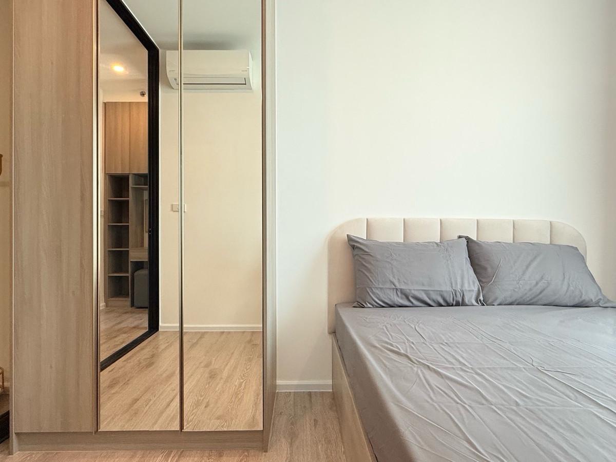 For RentCondoSamut Prakan,Samrong : For rent Knightsbridge Sukhumvit Theparak MRT Thippawan.