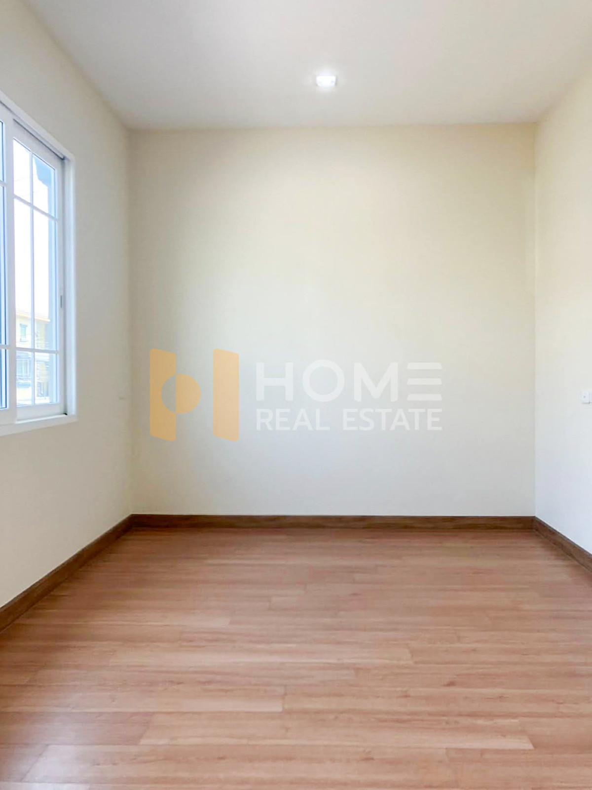 ขายทาวน์โฮมบางแค เพชรเกษม :  โกลเด้น ทาวน์ 2 บางแค / 3 ห้องนอน (ขายพร้อมผู้เช่า),  Golden Town 2 Bangkhae / 3 Bedrooms (SALE WITH TENANT) BALL190