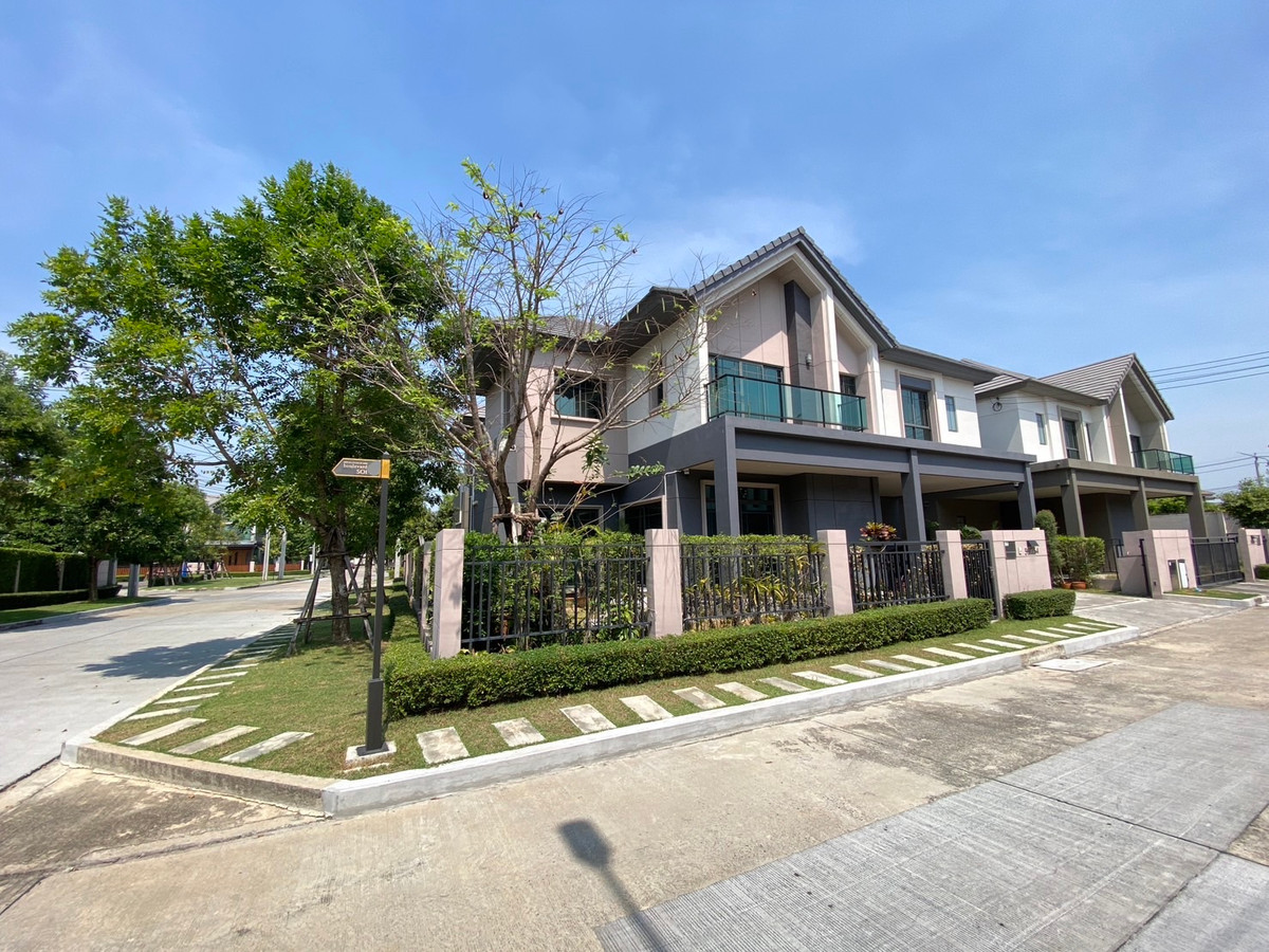 ขายบ้านแจ้งวัฒนะ เมืองทอง : ขายบ้านเดี่ยวหลังใหญ่ บางกอก บูเลอวาร์ด แจ้งวัฒนะ 2 | พื้นที่ใช้สอย 248 ตร.ม. | ทำเลใกล้รถไฟฟ้า–สิ่งอำนวยความสะดวกครบที่สุดในโซนแจ้งวัฒนะ