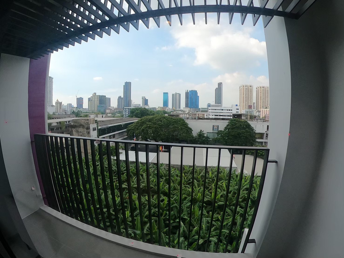 ให้เช่าคอนโดสุขุมวิท อโศก ทองหล่อ : ให้เช่า XT Ekkamai ราคา 23,000 บาท [MKr251213]