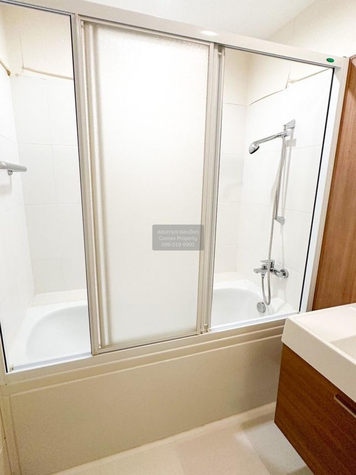 For SaleCondoWongwianyai, Charoennakor : For Sale Condo , Q House Sathorn , BTS-Krung Thon Buri , Khlong Ton Sai , Khlong San , Bangkok , CX-91149