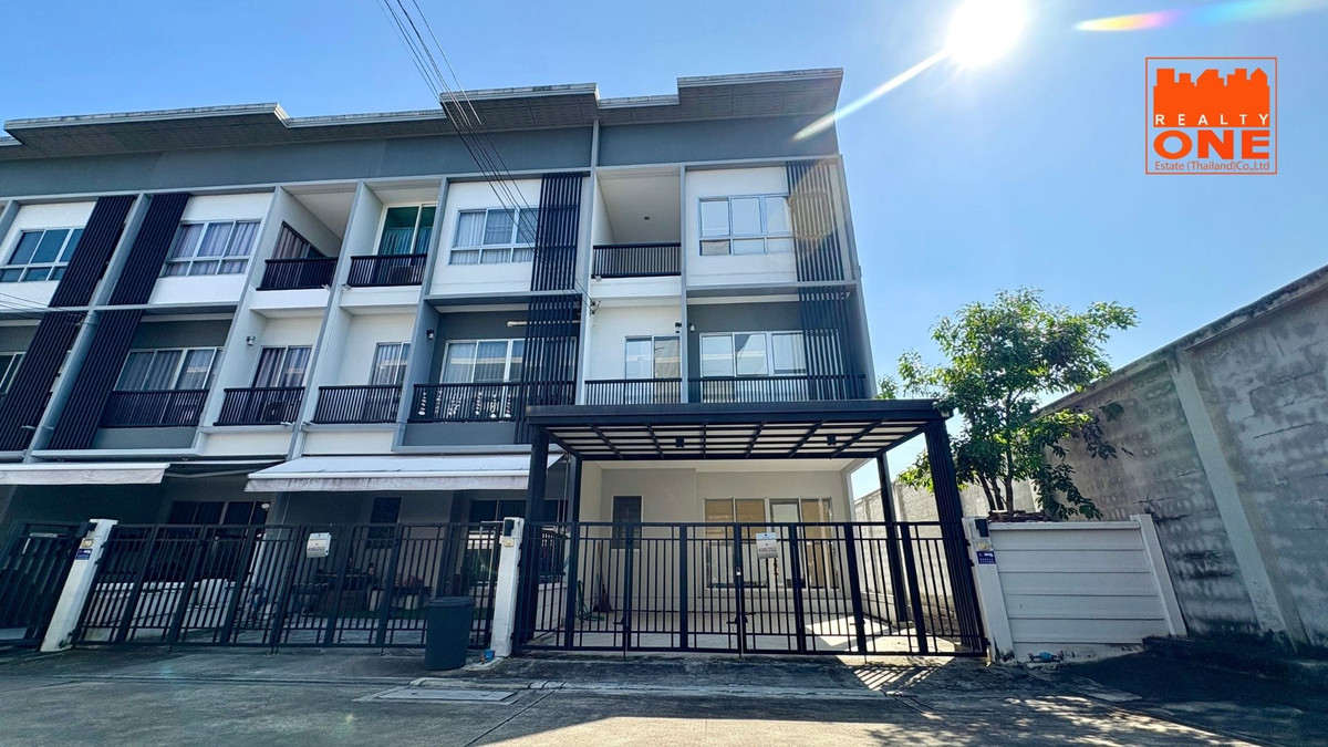 ขายทาวน์โฮมนวมินทร์ รามอินทรา : ขายทาวน์เฮาส์ 3 ชั้น หลังมุม สัมมากร อเวนิว รามอินทรา-วงแหวน บ้านใหม่ไม่เคยอยู่