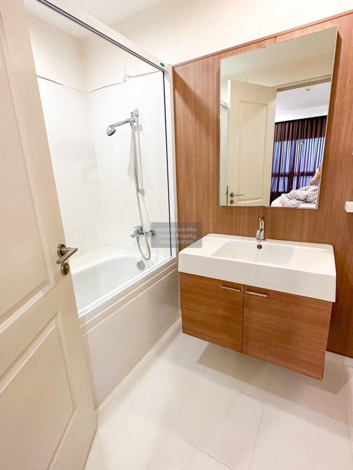 For SaleCondoWongwianyai, Charoennakor : For Sale Condo , Q House Sathorn , BTS-Krung Thon Buri , Khlong Ton Sai , Khlong San , Bangkok , CX-91149