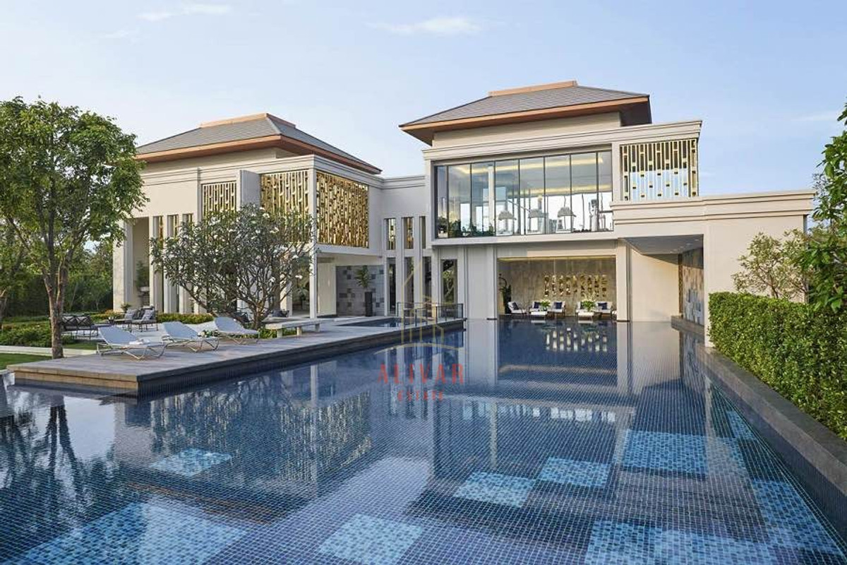 For RentHousePattanakan, Srinakarin : RH121125 For rent, 2-story detached house, 4 bedrooms, newly renovated at Setthasiri Pattanakarn.