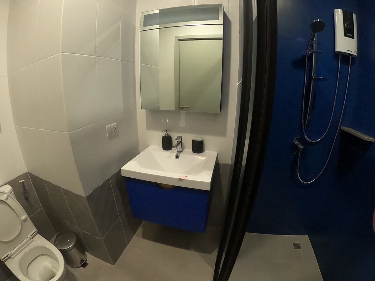 ให้เช่าคอนโดสุขุมวิท อโศก ทองหล่อ : ให้เช่า XT Ekkamai ราคา 23,000 บาท [MKr251213]