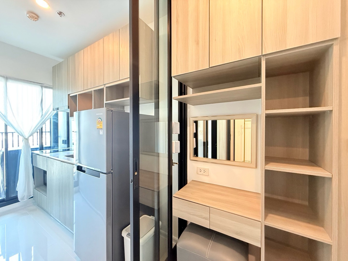 For RentCondoSamut Prakan,Samrong : For rent Knightsbridge Sukhumvit Theparak MRT Thippawan.