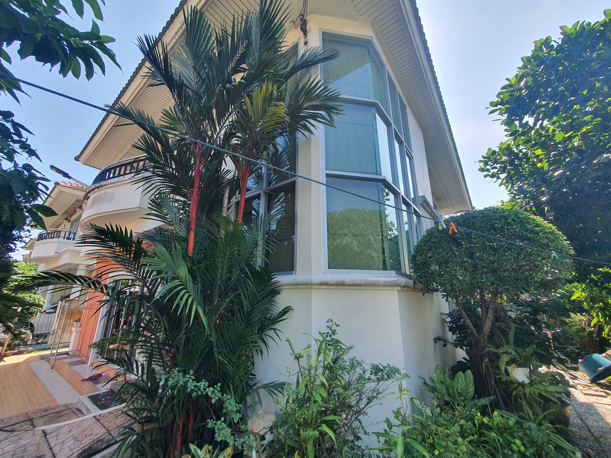 ขายบ้านพระราม 5 ราชพฤกษ์ บางกรวย : บ้านเดี่ยวหลังมุม บ้านมือสองนนทบุรี ม.ศุภาลัยการ์เด้นวิลล์ วงแหวนปิ่นเกล้า-พระราม5 เนื้อที่ 59 ตร.ว. ภายในกว้างขวาง ต่อเติมครบพร้อมอยู่ เดินทางสะดวก ใกล้เซ็นทรัลเวสต์เกต, Plus Mall บางใหญ่