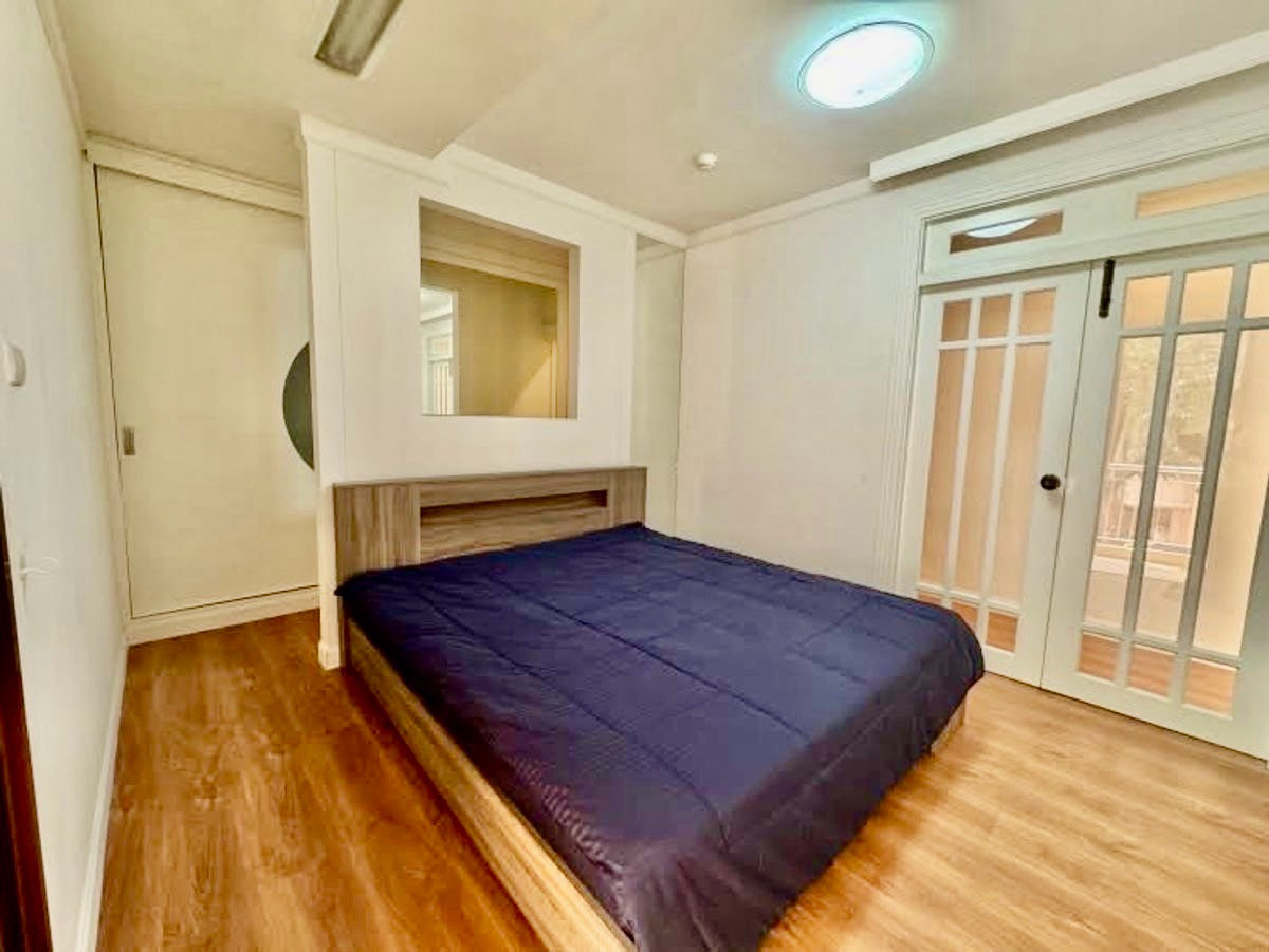 ขายคอนโดรัชดา ห้วยขวาง : 📍ขายคอนโด กลางกรุง รีสอร์ท รัชดา 7
ทำเลทอง ใกล้เมือง เดินทางสะดวก บรรยากาศรีสอร์ทกลางกรุง 🌴🏙️