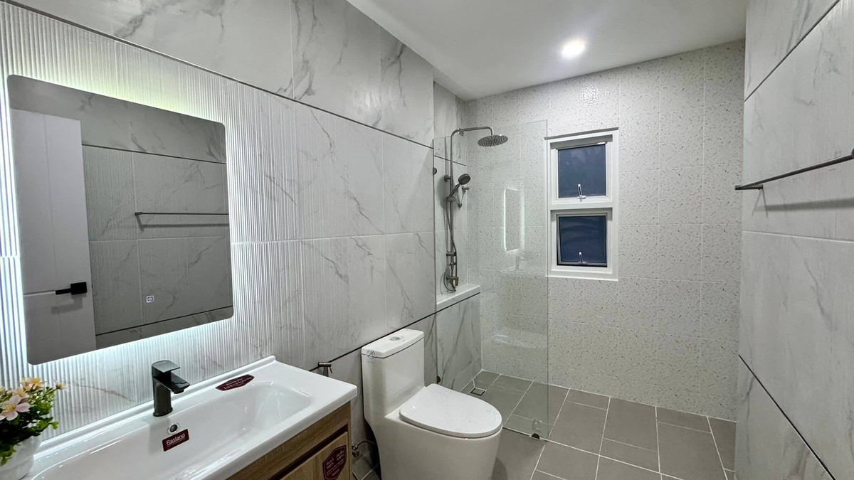 For SaleHousePattaya, Bangsaen, Chonburi : Inplace Village / 3 bedrooms (for sale), Moo Baan Inplace / 3 bedrooms (FOR SALE) BEWN023