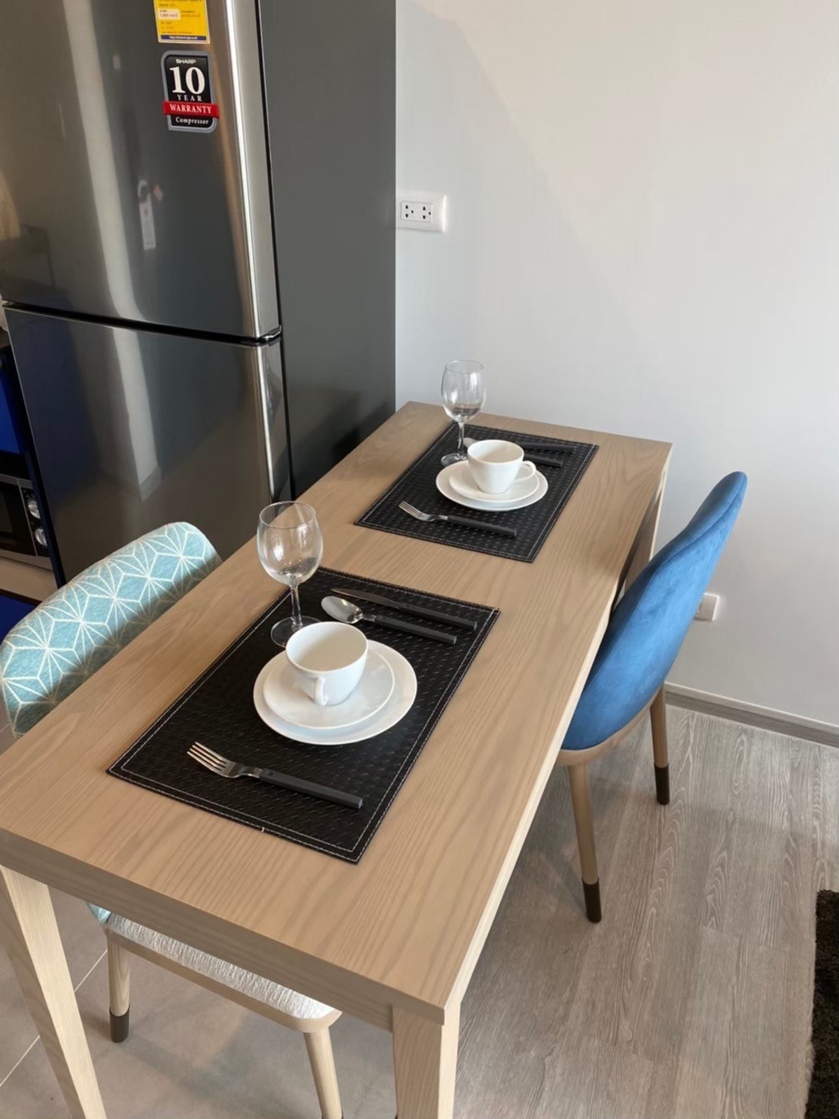 ให้เช่าคอนโดสุขุมวิท อโศก ทองหล่อ : ให้เช่า XT Ekkamai ราคา 23,000 บาท [MKr251213]