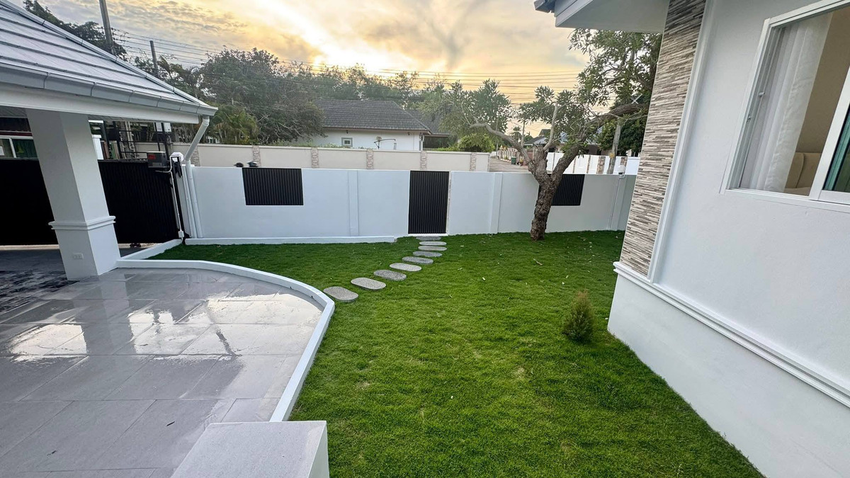 For SaleHousePattaya, Bangsaen, Chonburi : Inplace Village / 3 bedrooms (for sale), Moo Baan Inplace / 3 bedrooms (FOR SALE) BEWN023