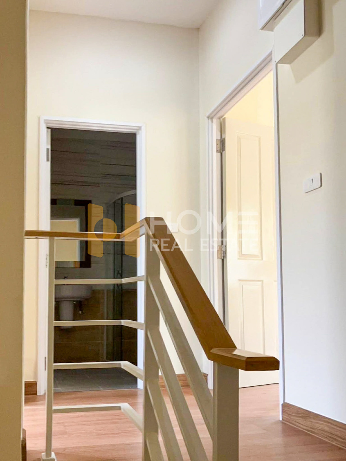 ขายทาวน์โฮมบางแค เพชรเกษม :  โกลเด้น ทาวน์ 2 บางแค / 3 ห้องนอน (ขายพร้อมผู้เช่า),  Golden Town 2 Bangkhae / 3 Bedrooms (SALE WITH TENANT) BALL190