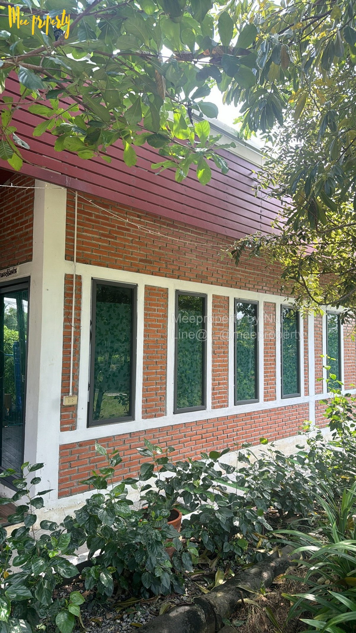 For SaleHotel&Apartment BusinessNakhon Pathom : Land for sale with business, 2 rai 46 sq m. at Naraphirom Subdistrict, Bang Len, Nakhon Pathom. No flooding. Monthly rental ready to generate continuous income!  ME-221