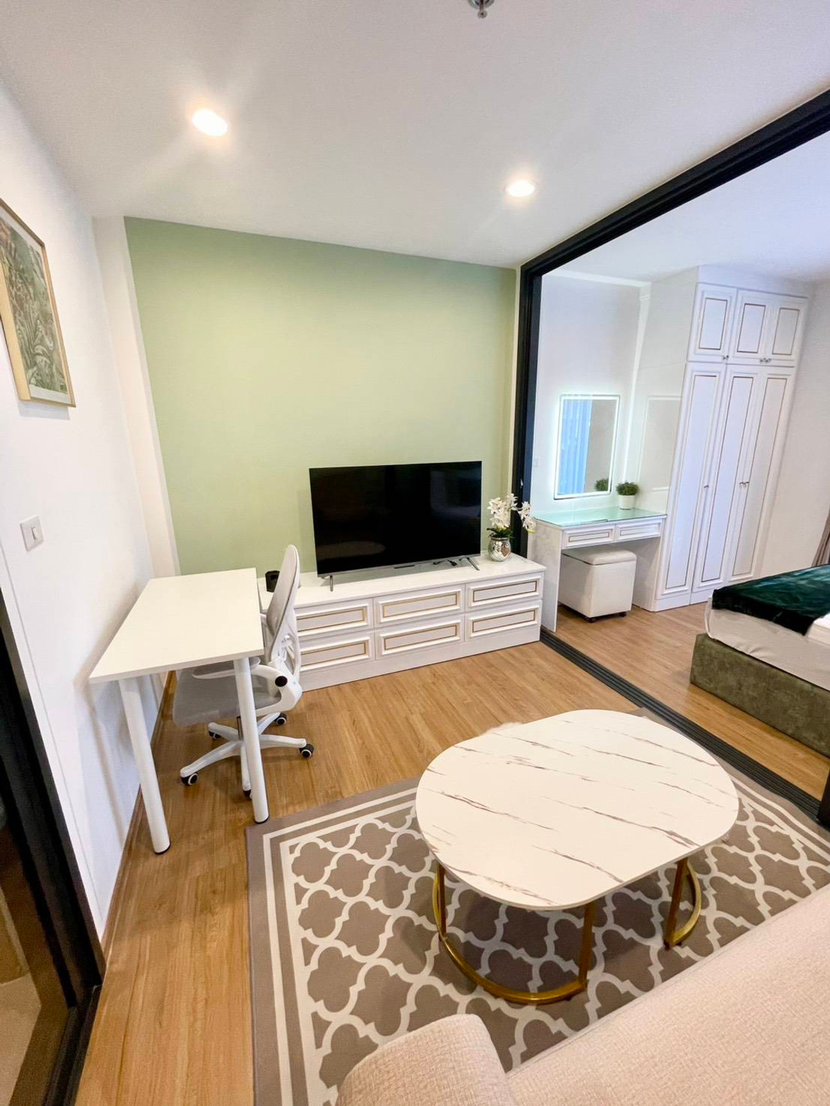 For RentCondoLadprao, Central Ladprao : For rent: The Line Vibe (by Sansiri), opposite Central Ladprao. Ready to move in