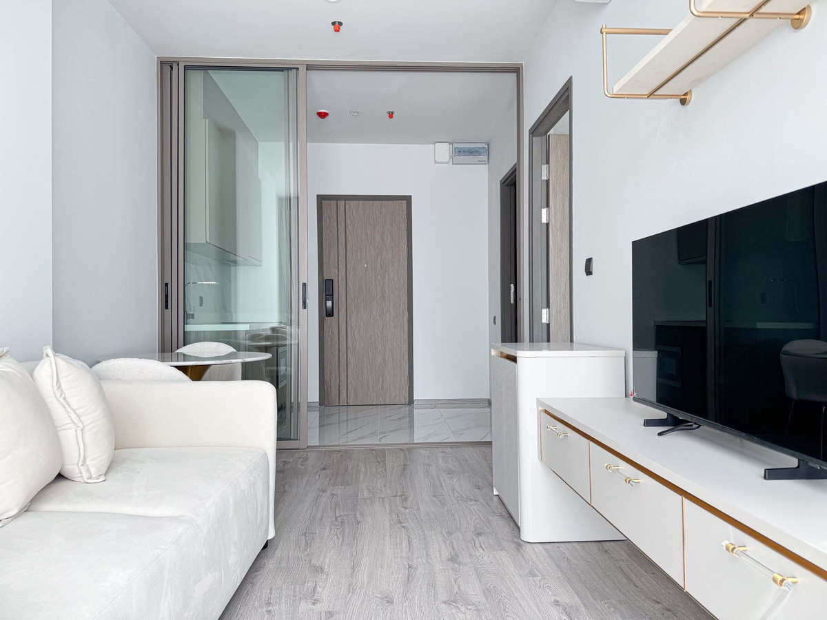 For RentCondoSukhumvit, Asoke, Thonglor : 📍 For Rent! RHYTHM Ekkamai Estate | 1 Bedroom Luxury Unit, ready to move in 15 December 2025.