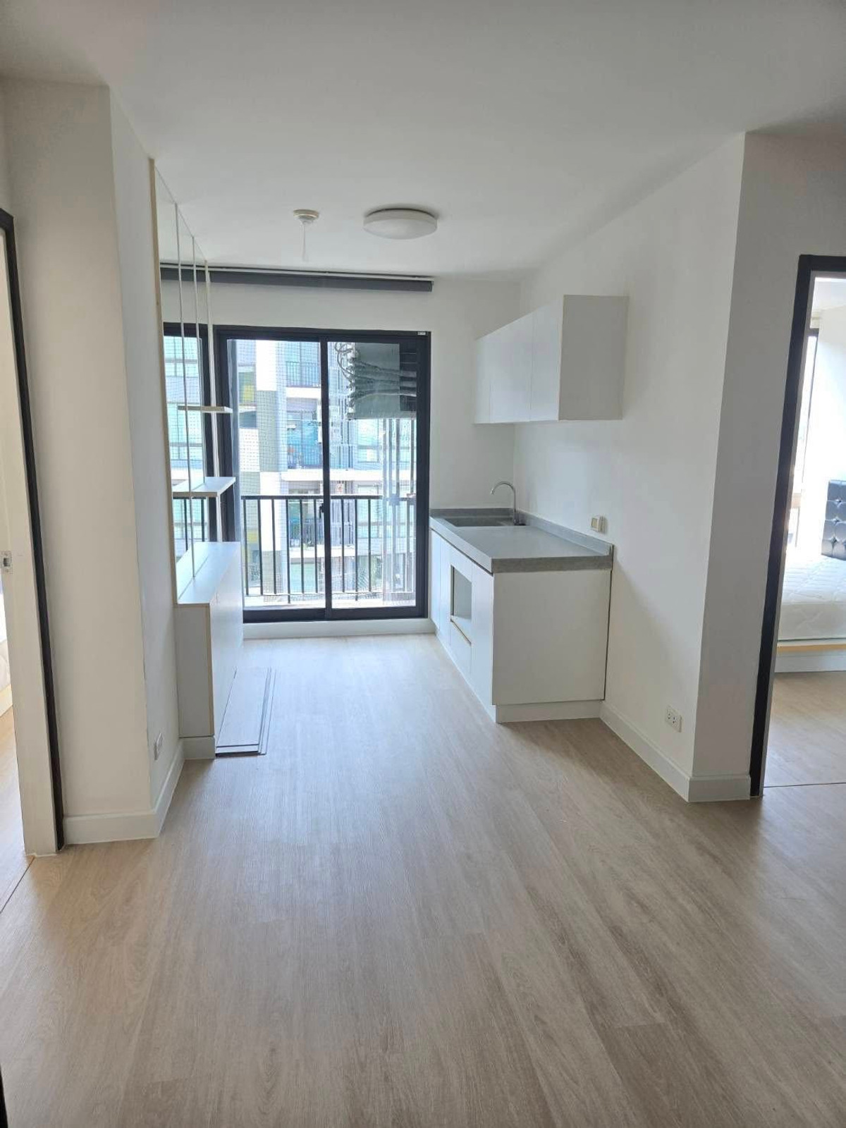 For SaleCondoOnnut, Udomsuk : Condo, Udomsuk zone, ready to move in, installments 8,xxx, message me quickly.