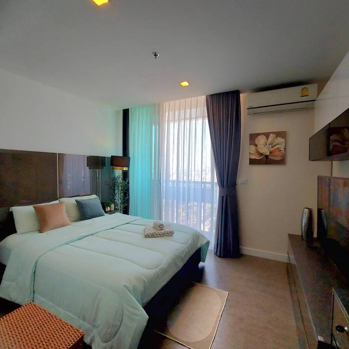 ขายคอนโดพระราม 9 เพชรบุรีตัดใหม่ RCA : ขายคอนโด เอ สเปซ ไอดี อโศก-รัชดา 1 นอน ชั้นสูง สวยมาก MRT พระราม 9