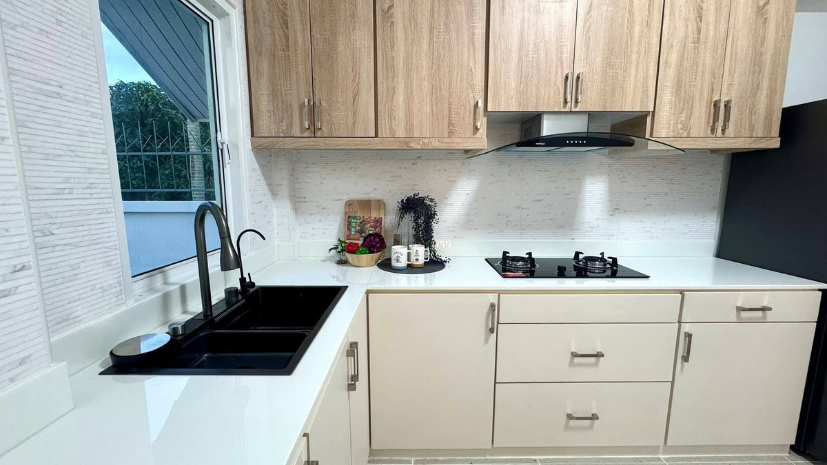 For SaleHousePattaya, Bangsaen, Chonburi : Inplace Village / 3 bedrooms (for sale), Moo Baan Inplace / 3 bedrooms (FOR SALE) BEWN023