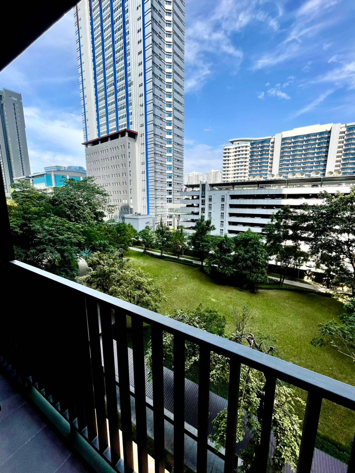 For RentCondoLadprao, Central Ladprao : For rent: The Line Vibe (by Sansiri), opposite Central Ladprao. Ready to move in