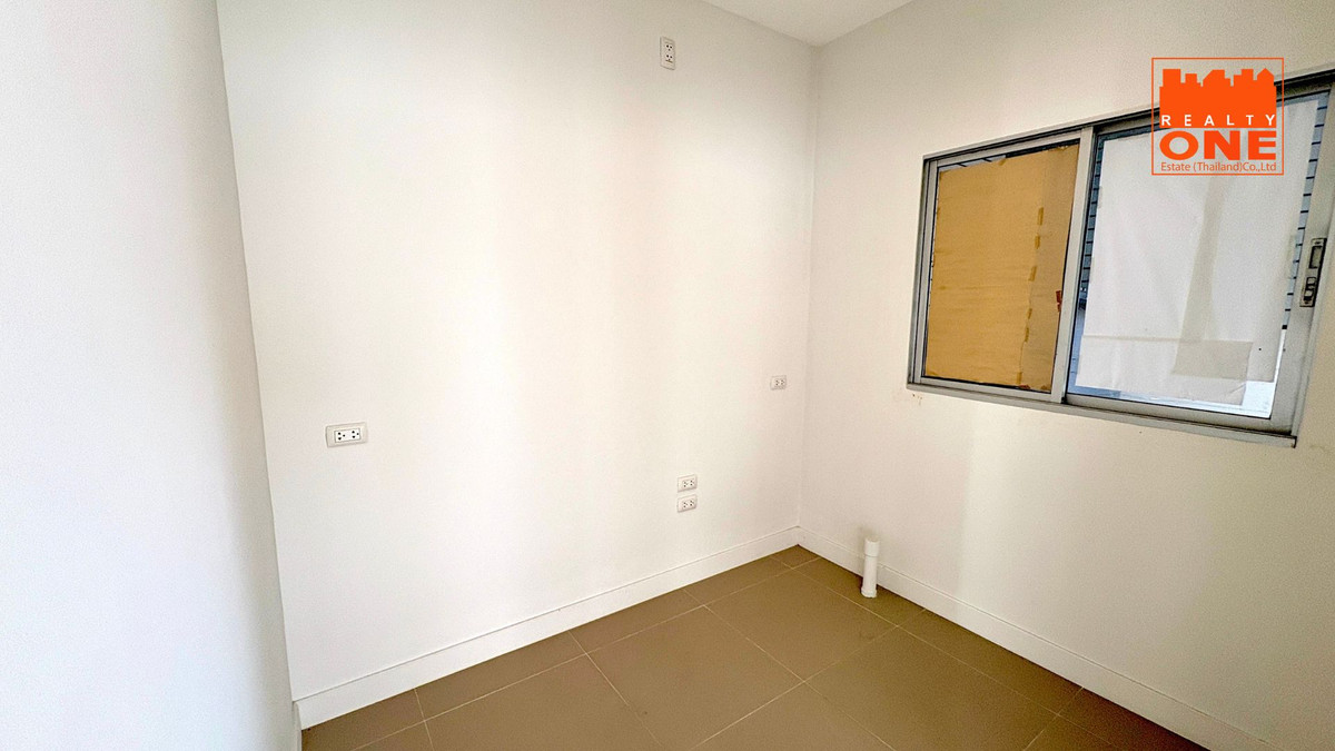 ขายทาวน์โฮมนวมินทร์ รามอินทรา : ขายทาวน์เฮาส์ 3 ชั้น หลังมุม สัมมากร อเวนิว รามอินทรา-วงแหวน บ้านใหม่ไม่เคยอยู่