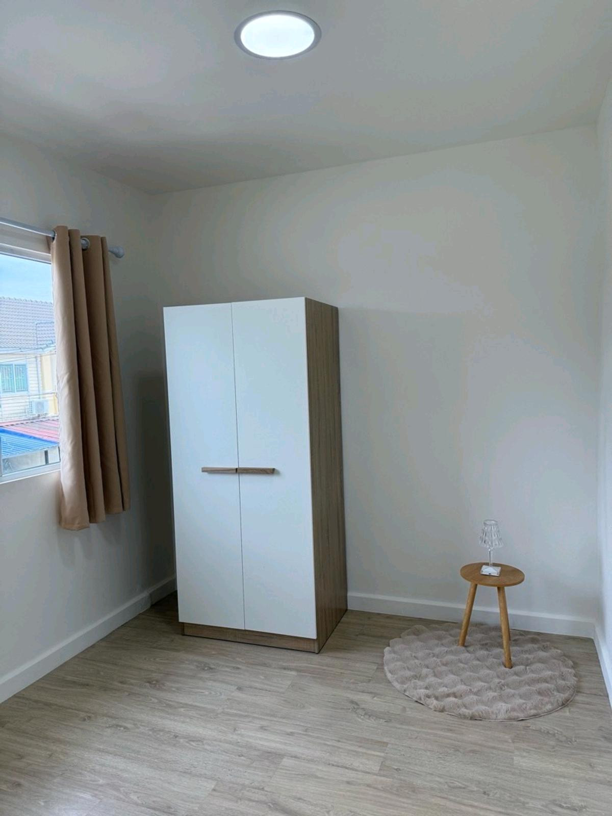 ให้เช่าทาวน์โฮมพระราม 2 บางขุนเทียน : 📌 รับสัญญาระยะสั้นได้ 📦 หิ้วกระเป๋าเข้าอยู่ได้เลย เฟอร์ครบ พร้อมอยู่ทันที!