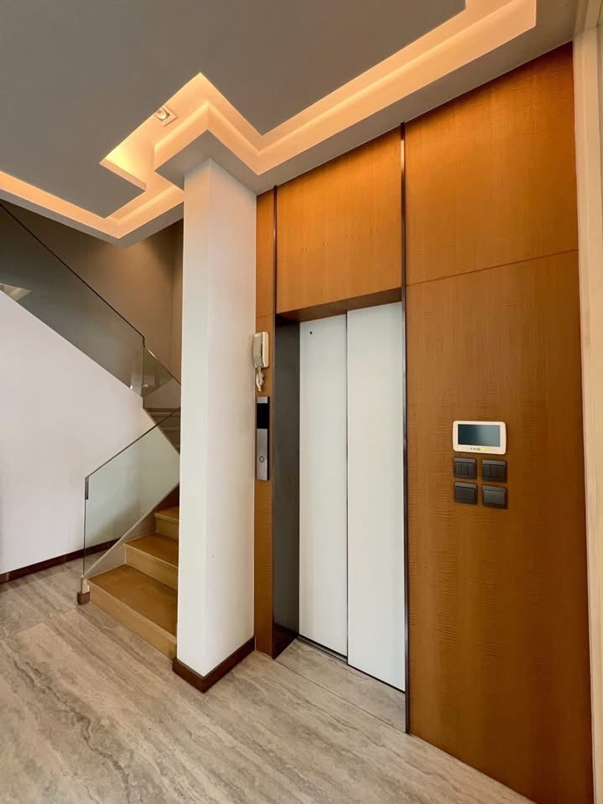 บ้านเลียบทางด่วนรามอินทรา : 📌 ปล่อยเช่า/ขาย VIVE เอกมัย-รามอินทรา บ้านเดี่ยวหรู 3 ชั้น