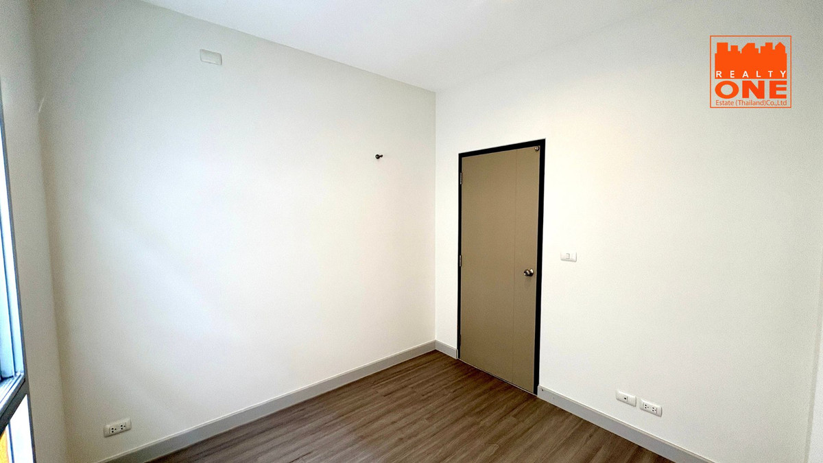 ขายทาวน์โฮมนวมินทร์ รามอินทรา : ขายทาวน์เฮาส์ 3 ชั้น หลังมุม สัมมากร อเวนิว รามอินทรา-วงแหวน บ้านใหม่ไม่เคยอยู่