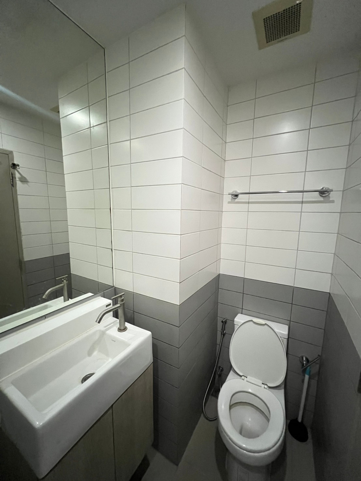 For RentCondoOnnut, Udomsuk : P-2894 For rent!! Room ready to move in, high floor, near BTS On Nut, Ideo mobi sukhumvit 81