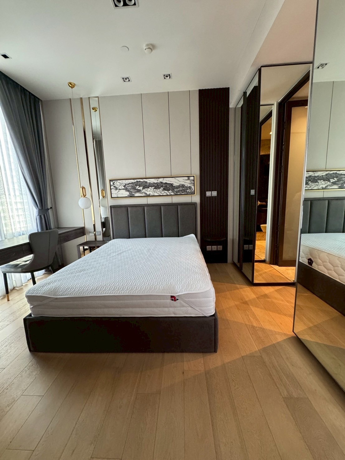 ให้เช่าคอนโดวิทยุ ชิดลม หลังสวน : 🏡 Condo For Rent:  28 Chidlom  : 28 ชิดลม  (Close to BTS Chidlom )  ST-02