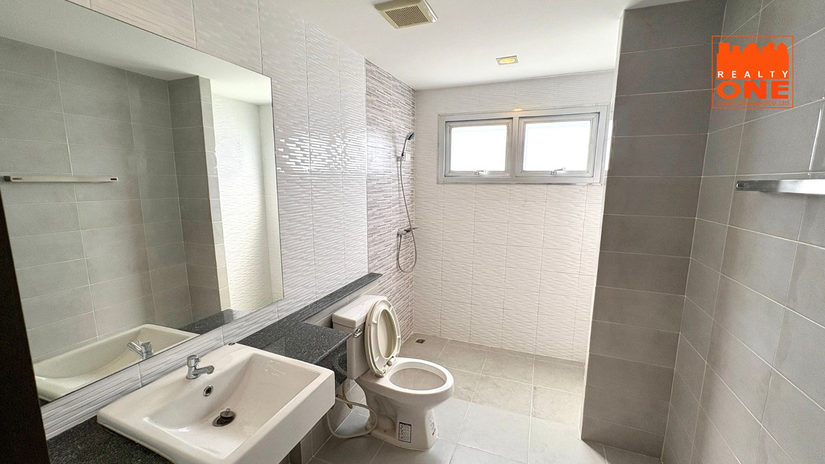 ขายทาวน์โฮมนวมินทร์ รามอินทรา : ขายทาวน์เฮาส์ 3 ชั้น หลังมุม สัมมากร อเวนิว รามอินทรา-วงแหวน บ้านใหม่ไม่เคยอยู่