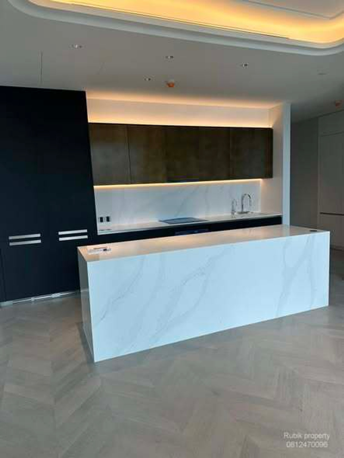 ให้เช่าคอนโดวิทยุ ชิดลม หลังสวน : 🌟 ONE89 Wireless – Ultra Luxury Residence | RB1488 Rare Unit • Private Lift • 41st Floor • Ultimate Privacy & Prestige