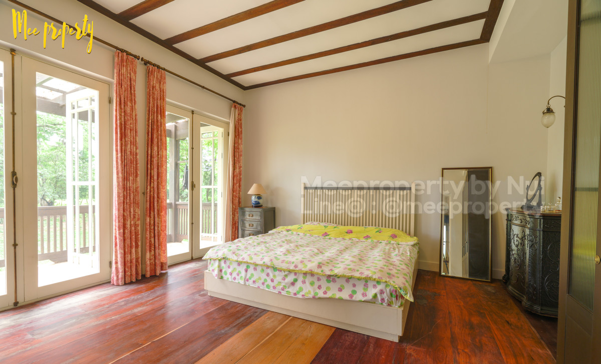 ขายที่ดินสระบุรี : 🌿 #ขายที่ดินพร้อมสิ่งปลูกสร้าง พื้นที่: 13 ไร่ 1 งาน 26 ตร.ว.  ติดลำธาร วิวภูเขา ธรรมชาติสุดๆ ทำเลดีมาก! 🌿 💥 ที่ดินและสิ่งปลูกสร้างพร้อมวิวสวย ที่แก่งคอย ชะอมสระบุรี ME-222