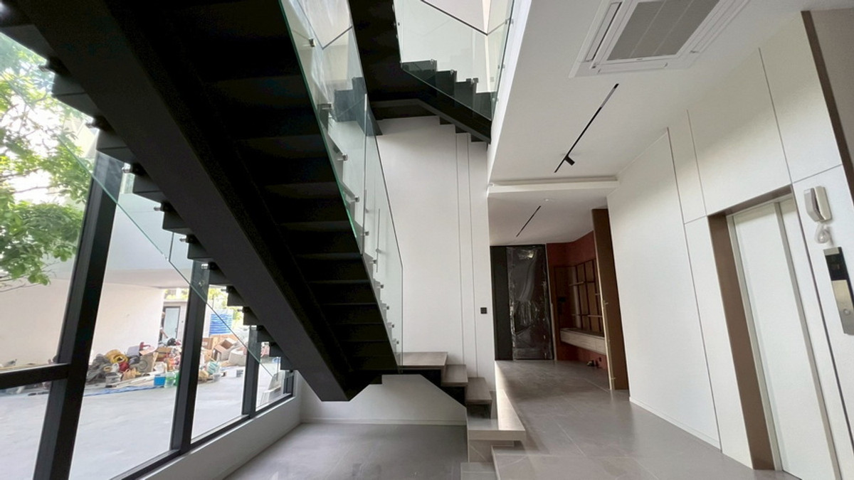 ให้เช่าบ้านลาดกระบัง สุวรรณภูมิ :  Luxury Pool Villa for Rent or Sale at VIVE Krungthep Kreetha