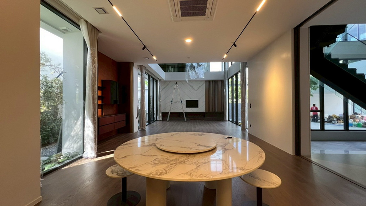 ให้เช่าบ้านลาดกระบัง สุวรรณภูมิ :  Luxury Pool Villa for Rent or Sale at VIVE Krungthep Kreetha