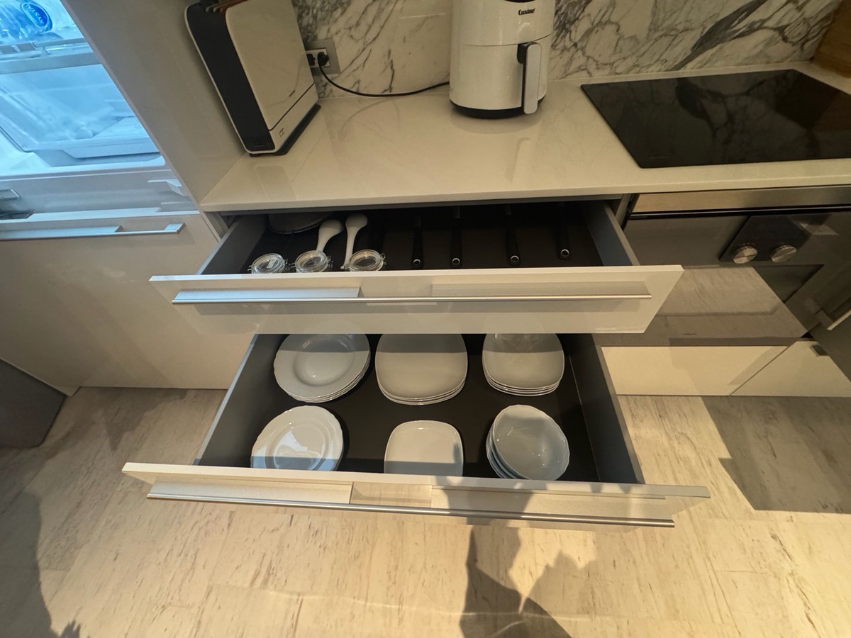 ให้เช่าคอนโดสาทร นราธิวาส : 📍New For Rent Four seasons private residences🔹Ready to move in( Available )🔹2Bedrooms 3Bathrooms 🔹Size :123 Sqm💸Price :230,000 / Baht (1 year contract)💸Price: 250,000/ Baht (6 months or 3 months contract)🔹47th floor.